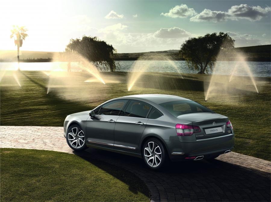  Citroen C5 2010 года  (фото 32 из 35)